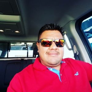 Meet your Posher, Alex